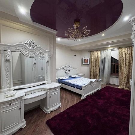 A Stylish Apartment In The Heart Of Tashkent! Eksteriør bilde