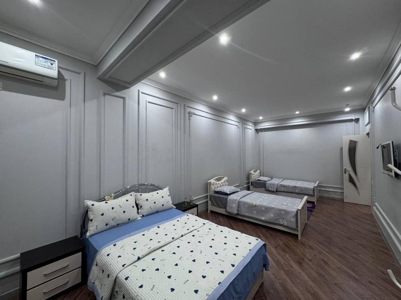 A Stylish Apartment In The Heart Of Tashkent! Eksteriør bilde
